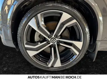 XC90 T8 Plug-In AWD Ultimate Dark High-End