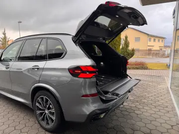 X5 30d xDrive M-Sport-Pro ABSTANDSTEMP. AHK