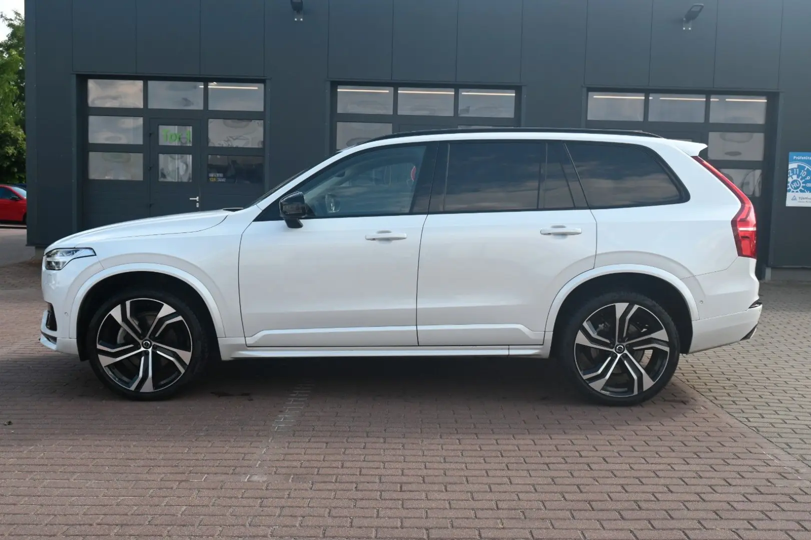 XC90 B5D Ultimate Dark*360°*MASS*22