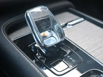 XC90 B5D Ultimate Dark*360°*MASS*22