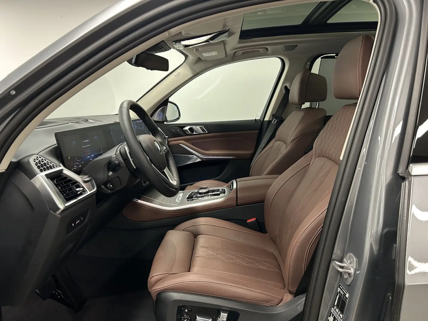 X5 xDrive40i M Sportpaket AHK B&W Pano. DAB Driv