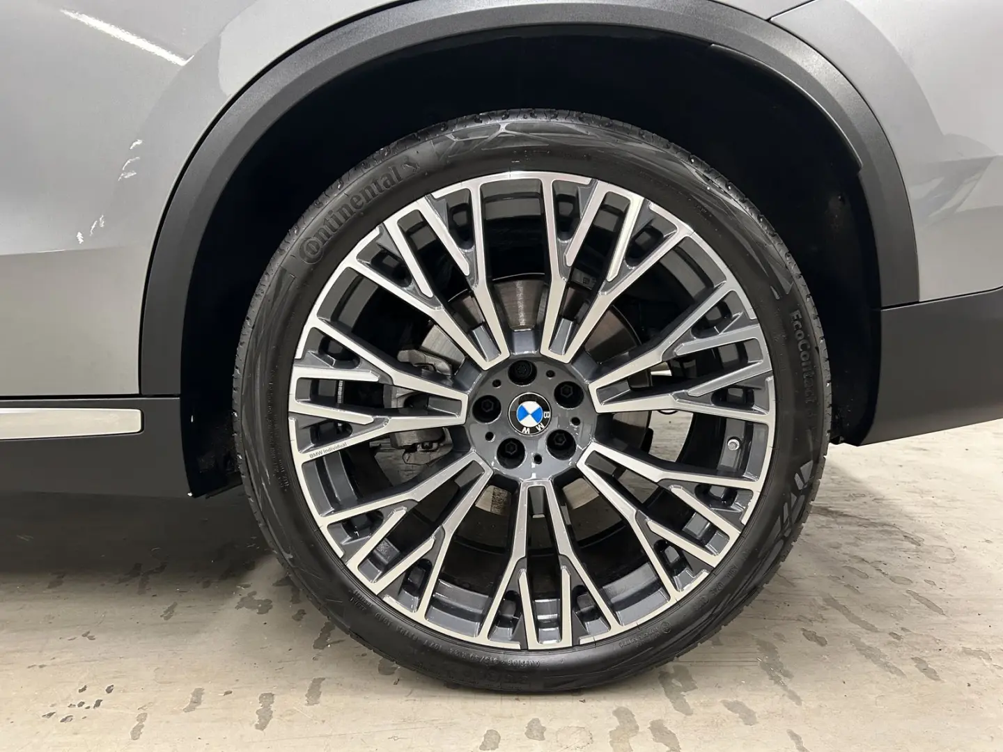 X5 xDrive40i M Sportpaket AHK B&W Pano. DAB Driv