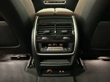 X5 xDrive40i M Sportpaket AHK B&W Pano. DAB Driv