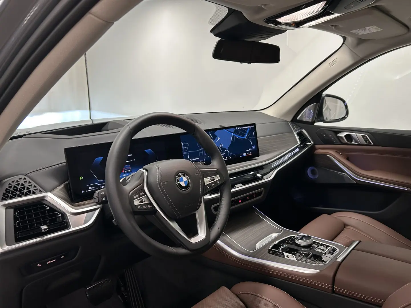 X5 xDrive40i M Sportpaket AHK B&W Pano. DAB Driv