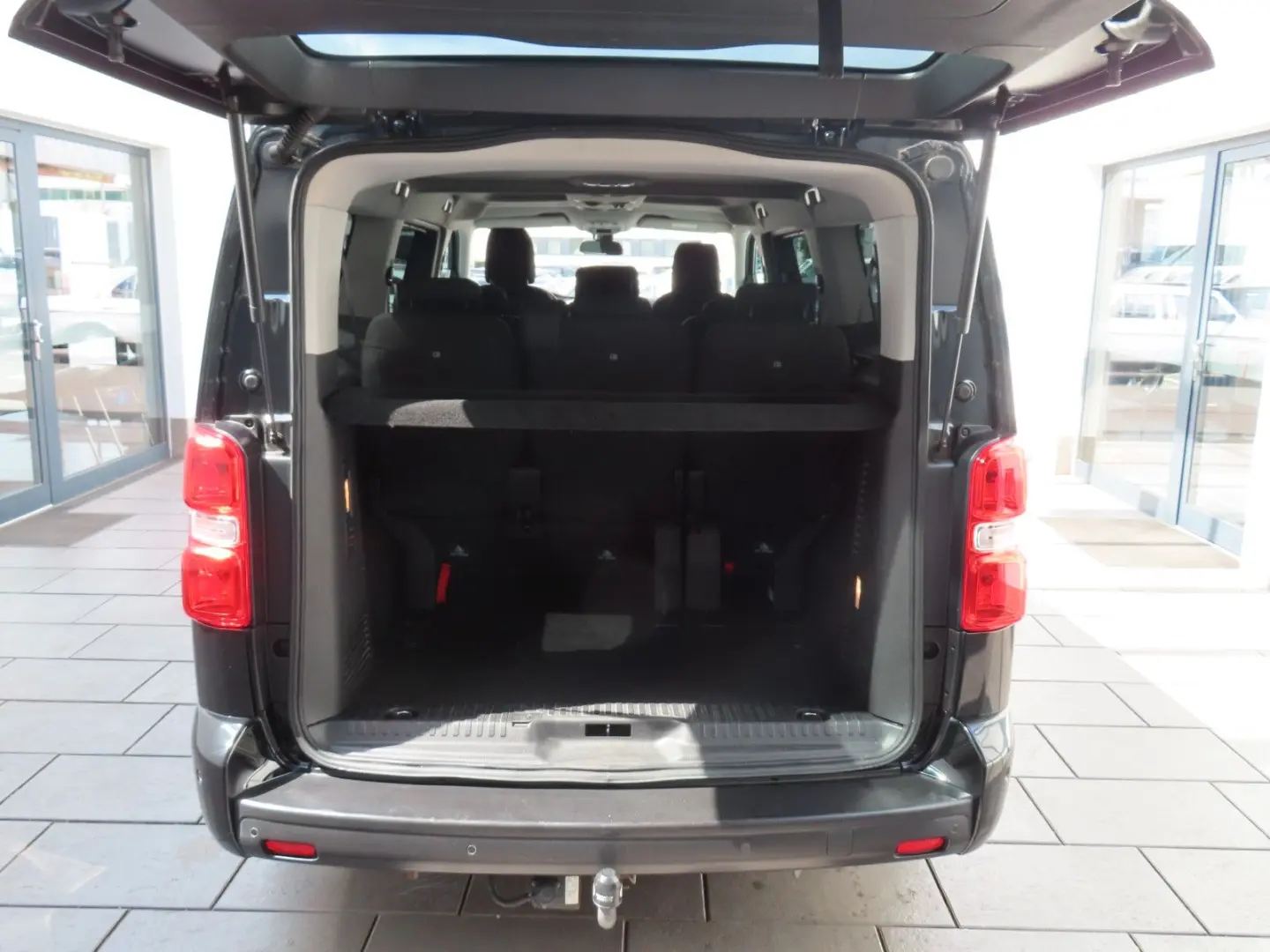 Traveller BlueHDi 145 S&S Active L3 Klima/AHK