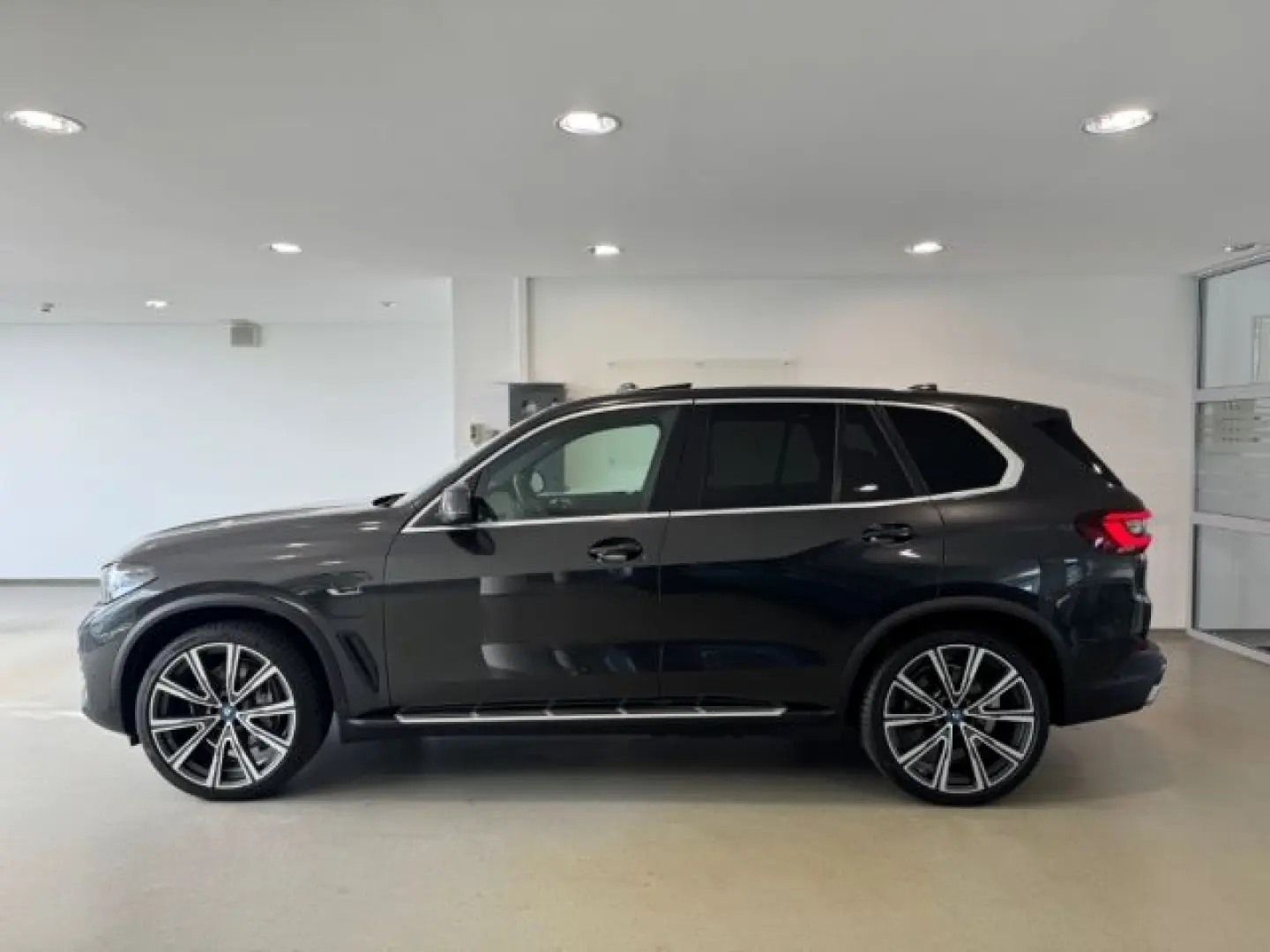 X5 xDrive 45e HUD AHK Pano Navi Leder Laserlicht