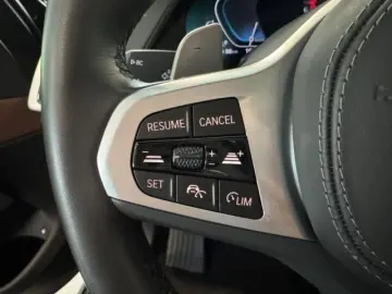 X5 xDrive 45e HUD AHK Pano Navi Leder Laserlicht