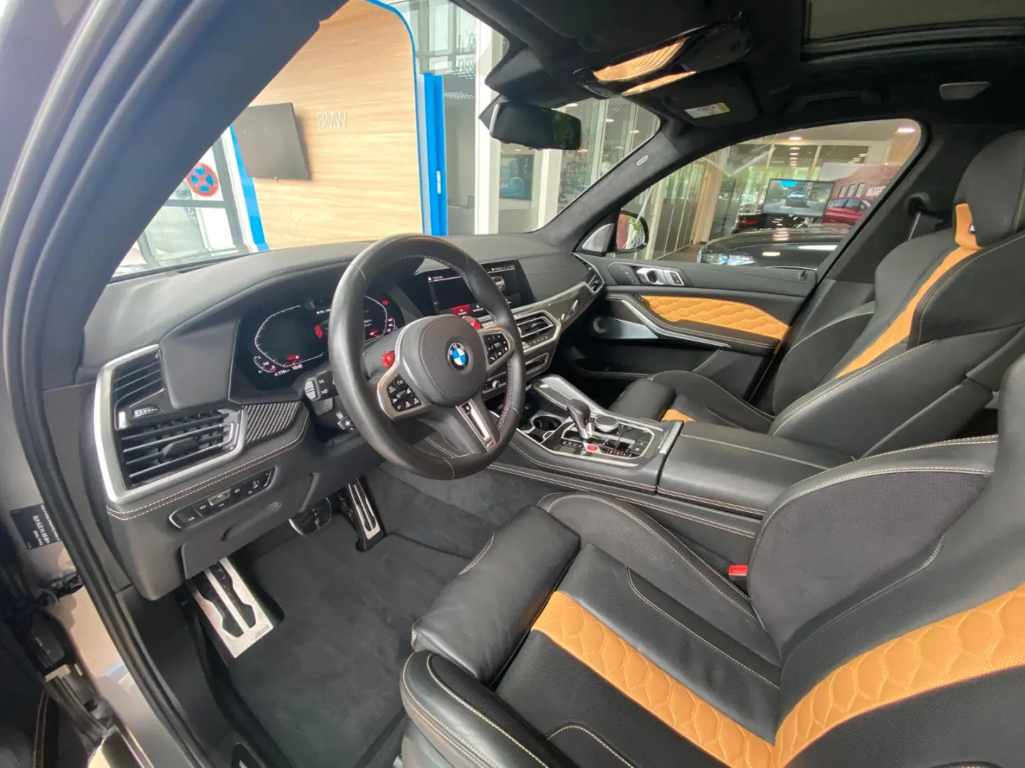 X5M Competittion ACC+ Park+ Pano Bowers AHK Voll