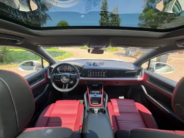 Cayenne Coupe E-Hybrid*PANO*21