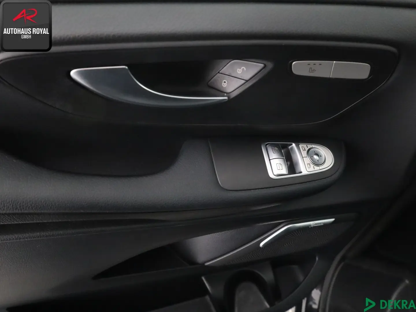 V 220 d SPORTPAKET LANG 8 SITZE PANO,BURMESTER
