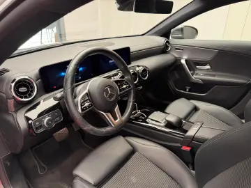 Mercedes Benz CLA 180 Coupé
