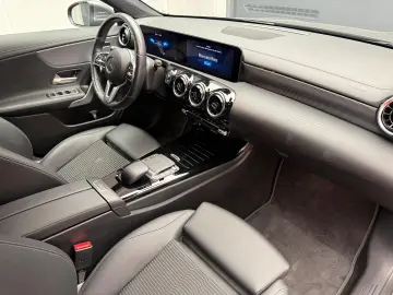 Mercedes Benz CLA 180 Coupé