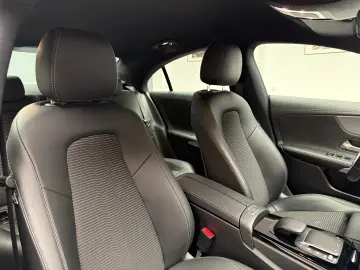 Mercedes Benz CLA 180 Coupé
