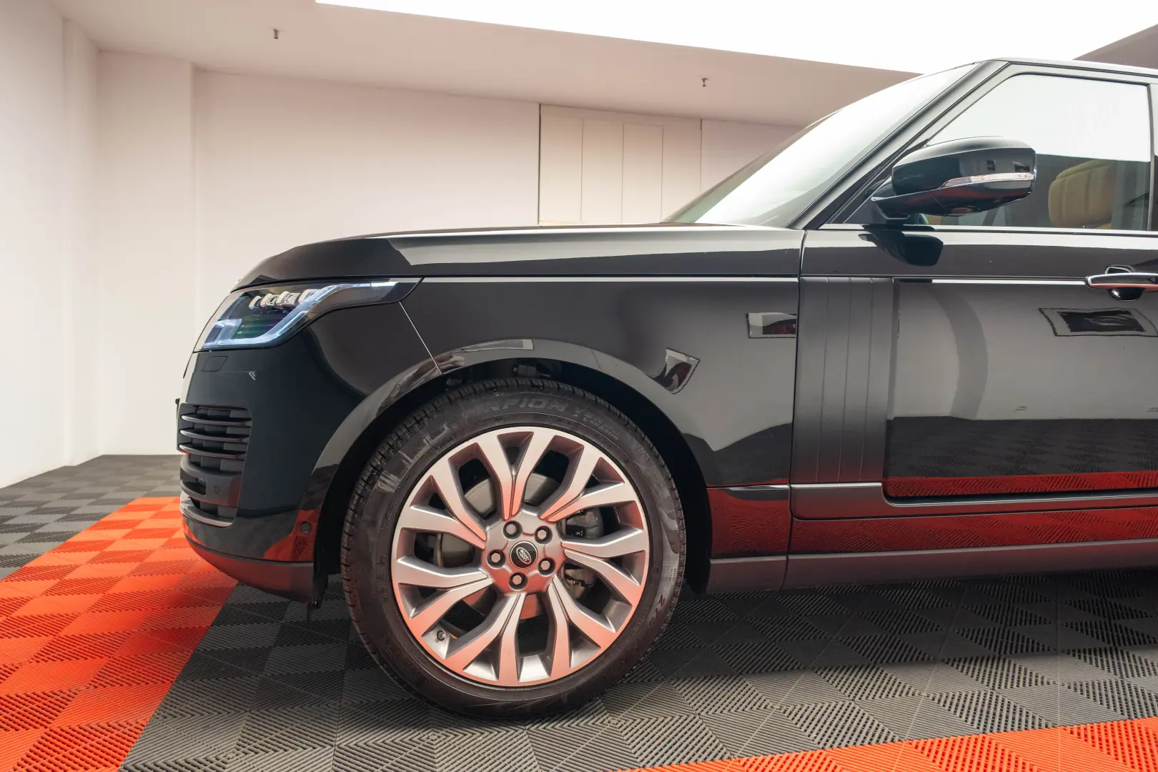 Range Rover Autobiography