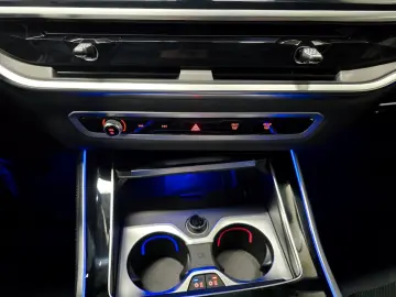 X5 M 60i M Pro *Sky-Lounge*22 Zoll*Iconic Glow*