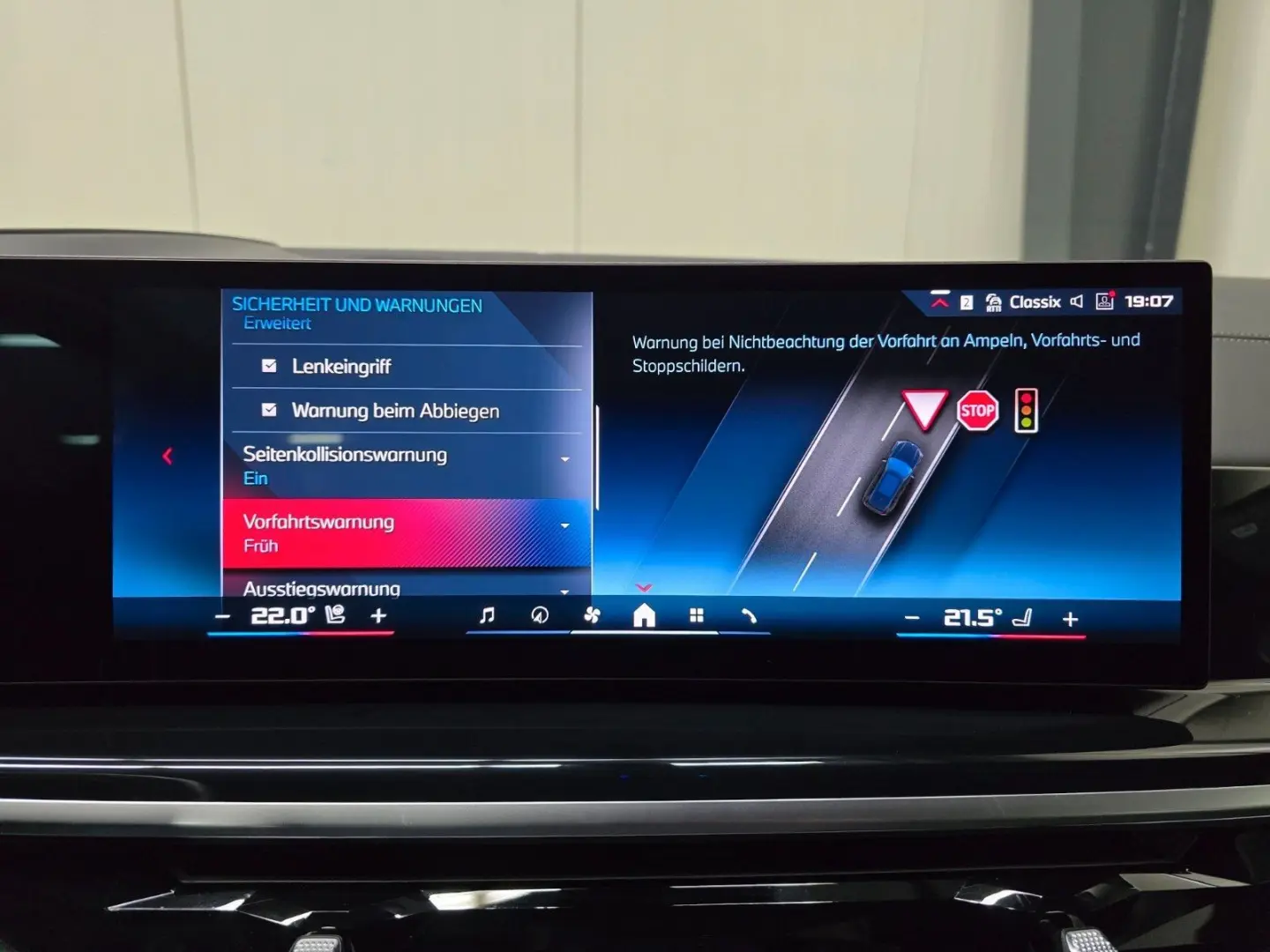 X5 M 60i M Pro *Sky-Lounge*22 Zoll*Iconic Glow*