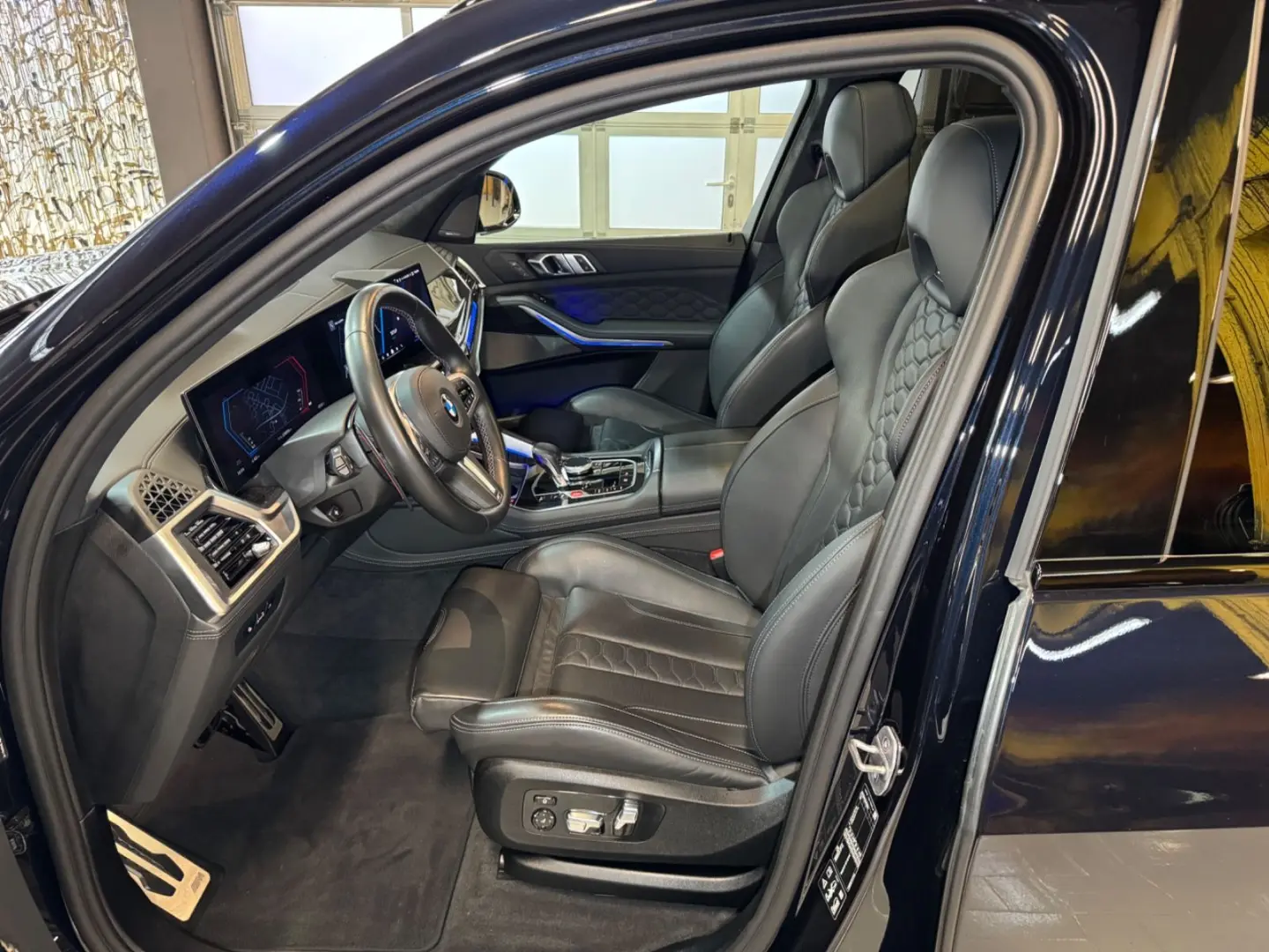 X5 M Competition~PANO~HUD~MASSAGE~SOFT-CLOSE