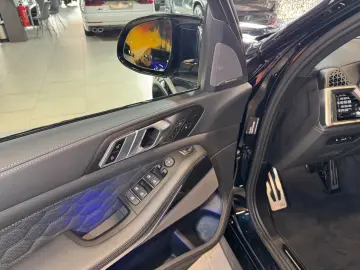 X5 M Competition~PANO~HUD~MASSAGE~SOFT-CLOSE