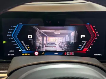 X5 M Competition~PANO~HUD~MASSAGE~SOFT-CLOSE