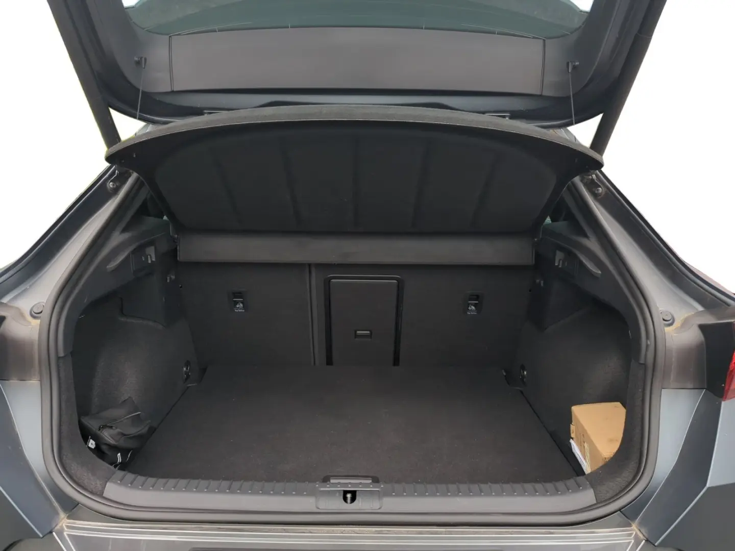 Formentor VZ 2,0 TSI DSG 4Drive+Navi+ACC+PDC+19´