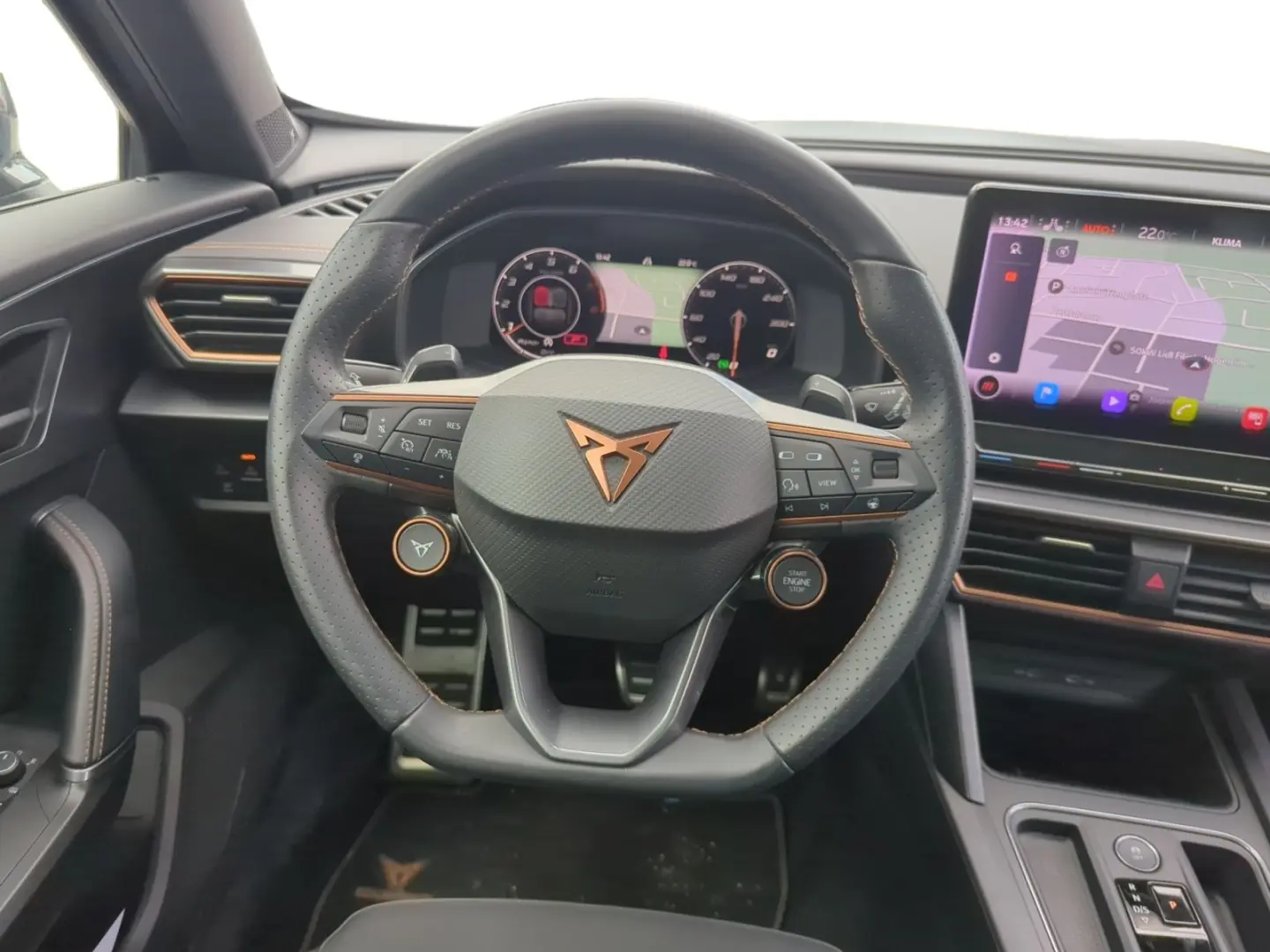 Formentor VZ 2,0 TSI DSG 4Drive+Navi+ACC+PDC+19´