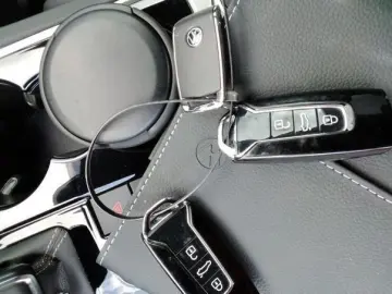 Touareg 3,0 TDI R-Line 4Motion AHK/Rückfahrkamer