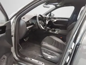 Touareg 3,0 TDI R-Line 4Motion AHK/Rückfahrkamer
