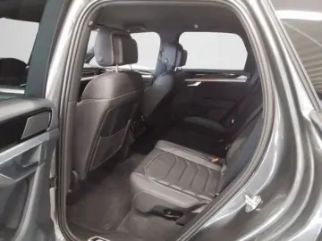 Touareg 3,0 TDI R-Line 4Motion AHK/Rückfahrkamer