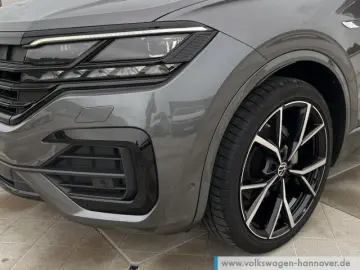 Touareg 3.0 TDI 4M R-Line AHK Navi Pano Sthzg HU