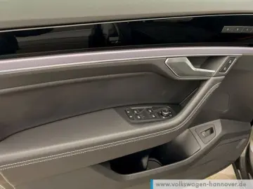 Touareg 3.0 TDI 4M R-Line AHK Navi Pano Sthzg HU