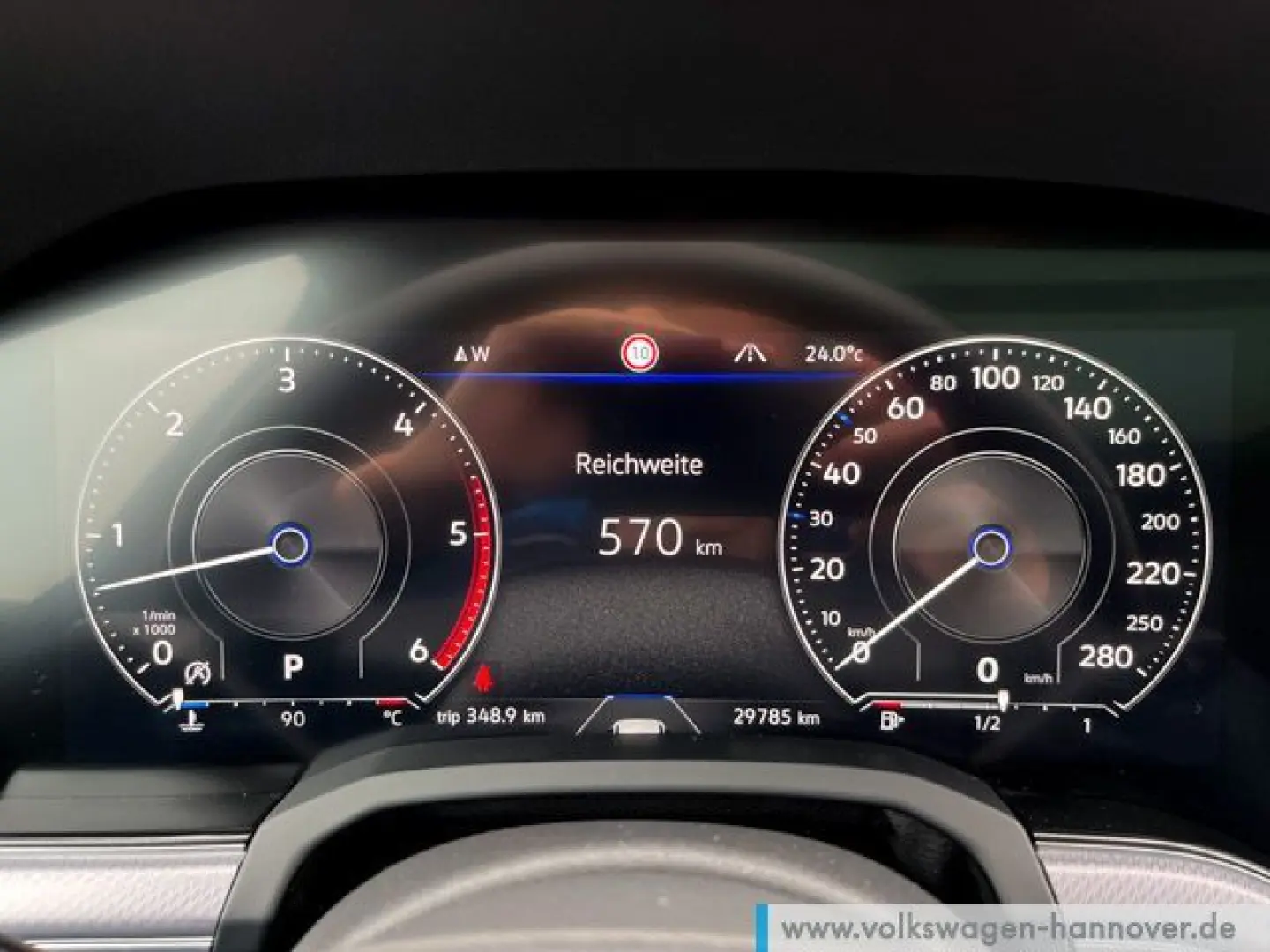 Touareg 3.0 TDI 4M R-Line AHK Navi Pano Sthzg HU