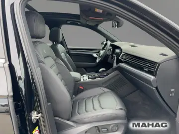 Touareg 3.0 TDI R-Line 4Motion ACC IQ.Light Navi