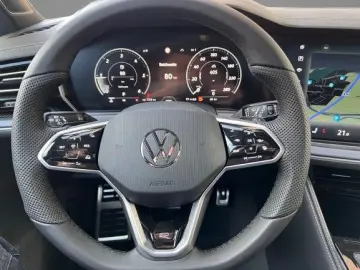 Touareg R-Line 3,0 l V6 TDI  4MOTION  BlackStyle