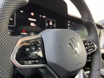 Touareg R-Line 3,0 l V6 TDI  4MOTION  BlackStyle