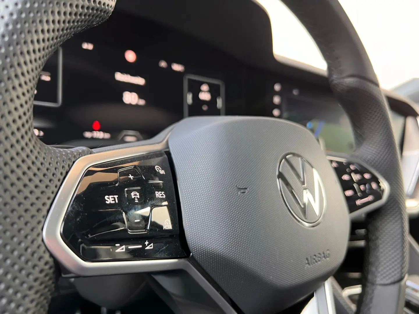 Touareg R-Line 3,0 l V6 TDI  4MOTION  BlackStyle
