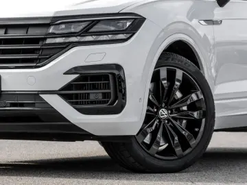 Touareg R eHybrid Matrix Keyless Trailer/TravelA