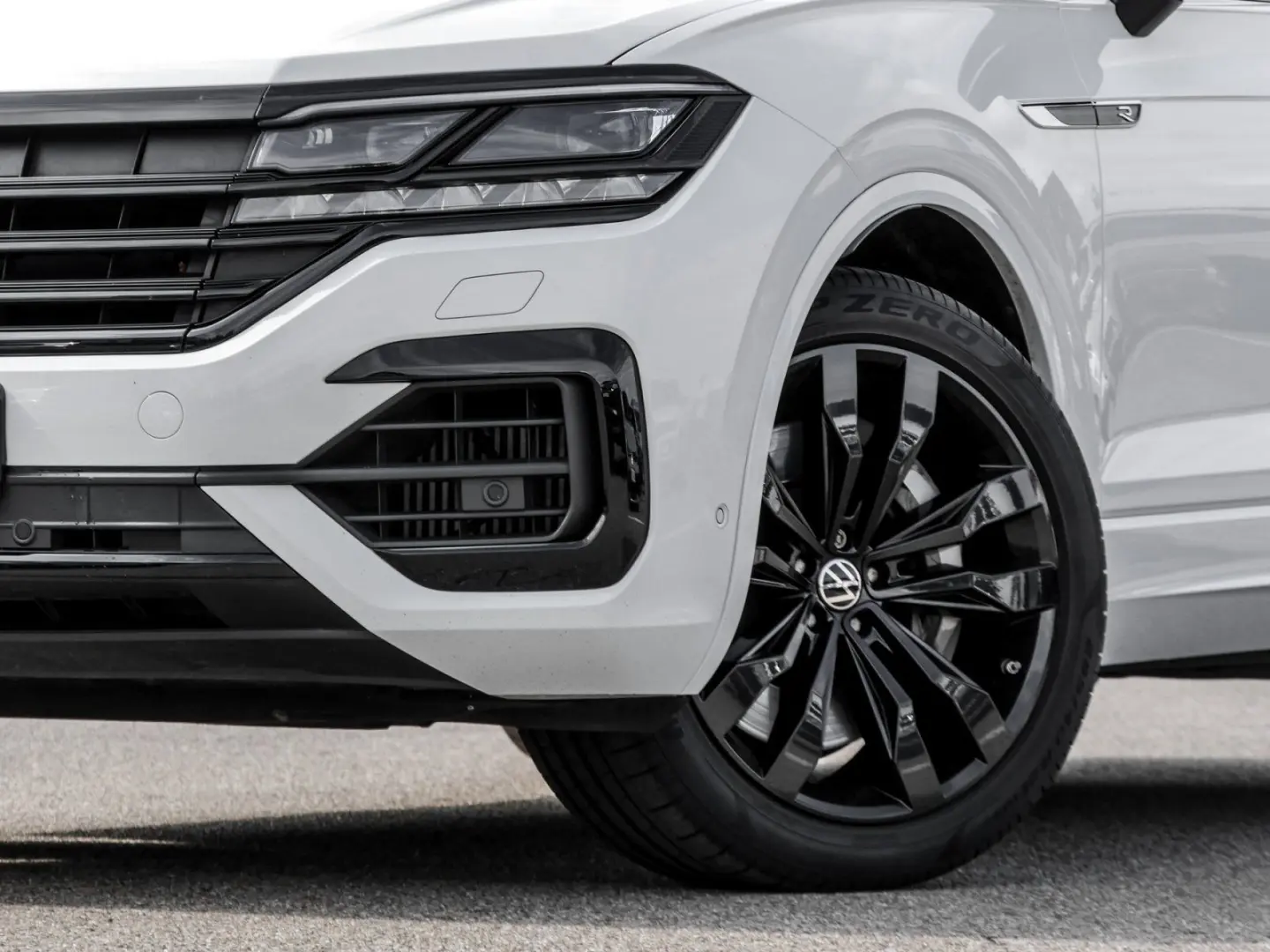 Touareg R eHybrid Matrix Keyless Trailer/TravelA