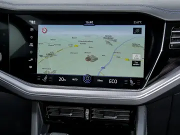 Touareg R eHybrid Matrix Keyless Trailer/TravelA