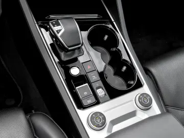 Touareg R eHybrid Matrix Keyless Trailer/TravelA