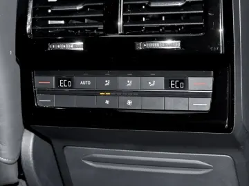Touareg R eHybrid Matrix Keyless Trailer/TravelA