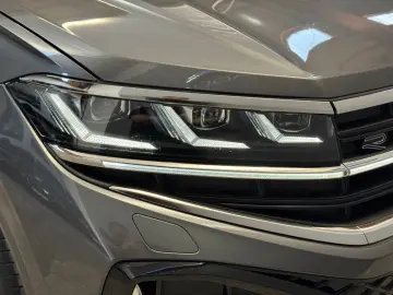 Touareg R-Line/NightVision/Masage/STHZ/SoftClose