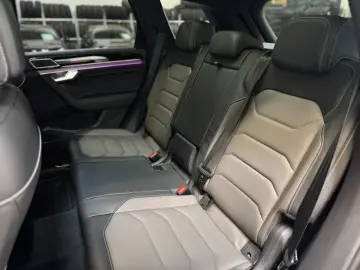 Touareg R-Line/NightVision/Masage/STHZ/SoftClose