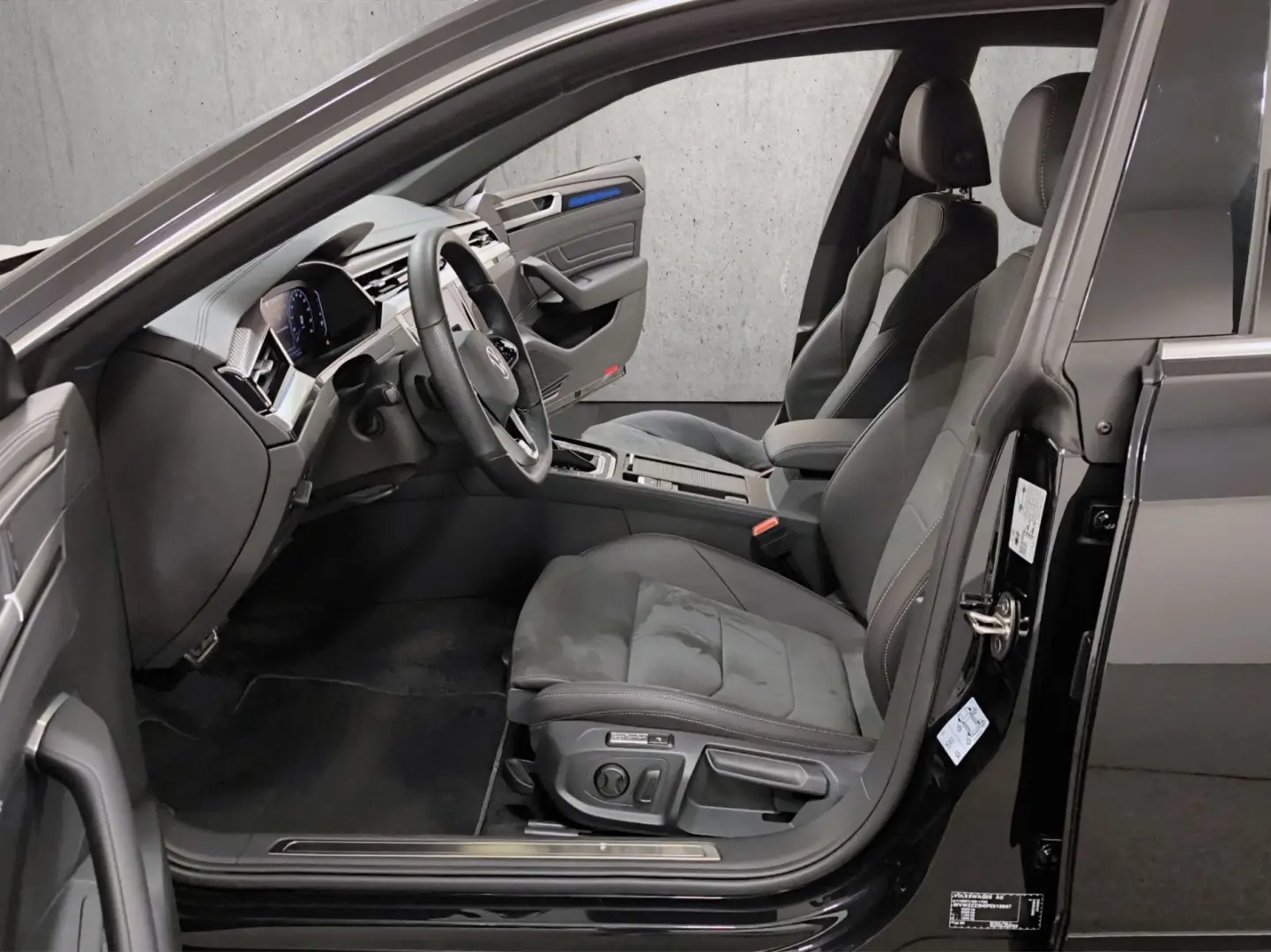 Arteon 2.0 TSI DSG 4M R-Line, AHK, Matrix, 20