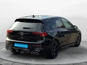 Golf VIII R 4M DSG Navi LED Pano HUD