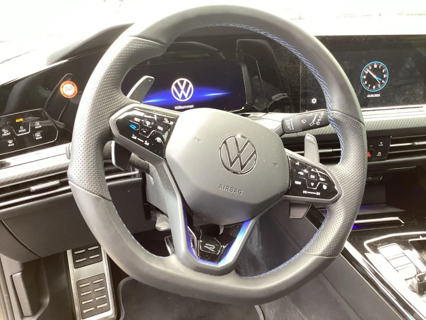 Golf VIII R 4M DSG Navi LED Pano HUD