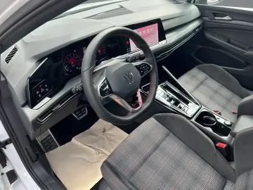 Golf GTI VIII 2.0 TSI GTI DSG+LED PLUS+NAVI+ACC