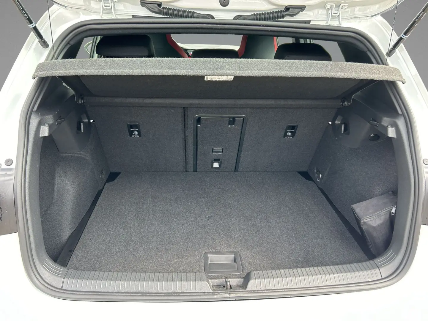 Golf GTI VIII 2.0 TSI GTI DSG+LED PLUS+NAVI+ACC