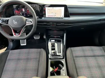 Golf VIII GTI 2.0 TSI DSG+LED+NAVI+KAMERA+H&K+AC