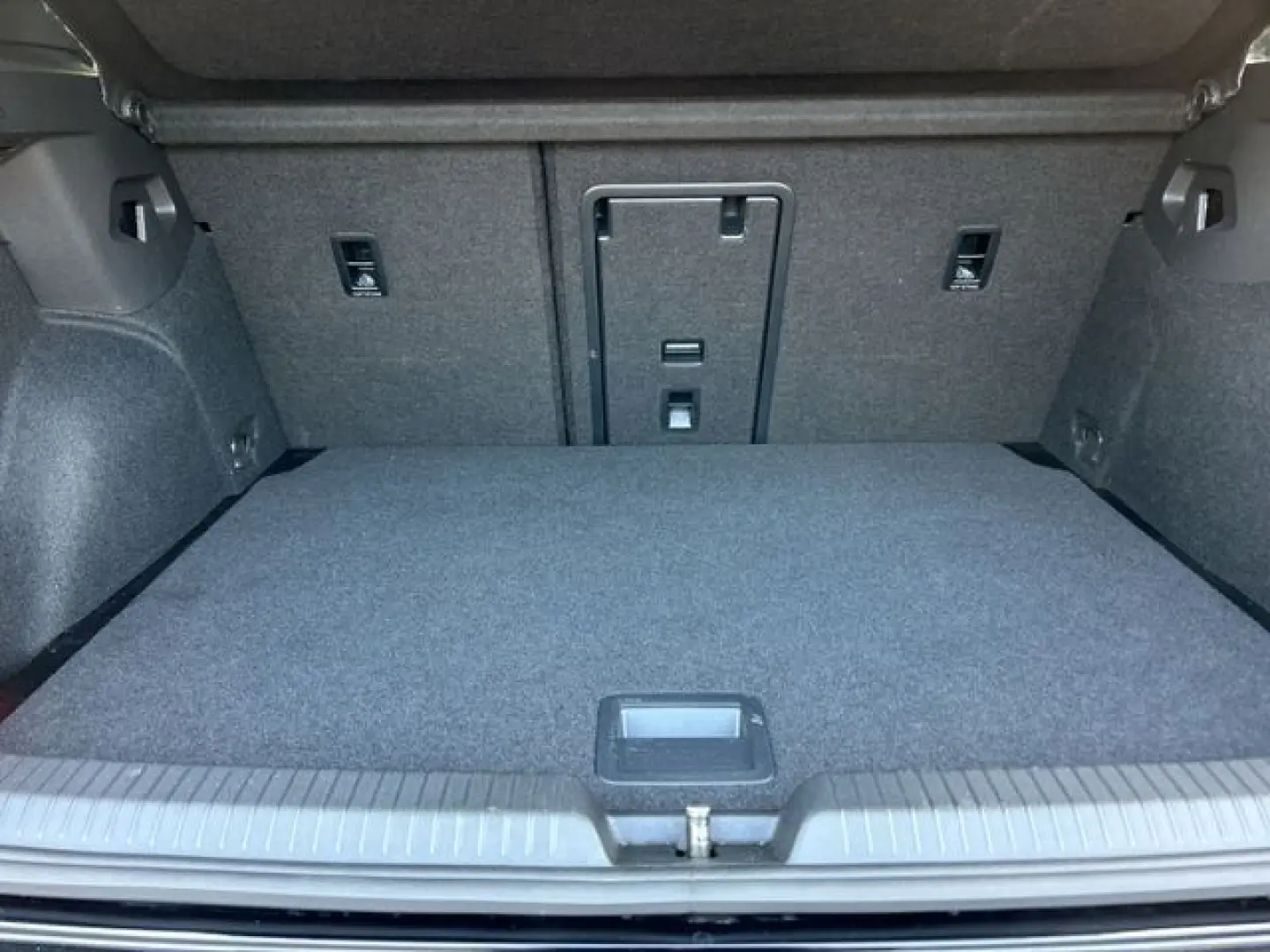 Golf VIII GTI 2.0 TSI DSG+LED+NAVI+KAMERA+H&K+AC