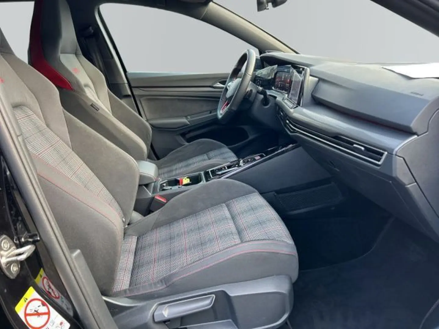 Golf VIII GTI 2.0 TSI DSG+LED+NAVI+KAMERA+H&K+AC